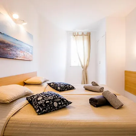 Apartment Cristianos Guayero