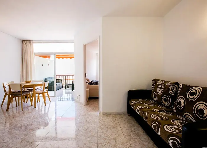 Cristianos Guayero *